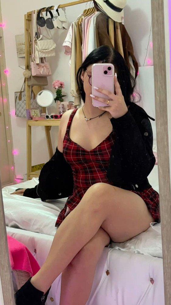 Exotic Russian beauty providing high-class companionship and unforgettable . Thumbnail 2